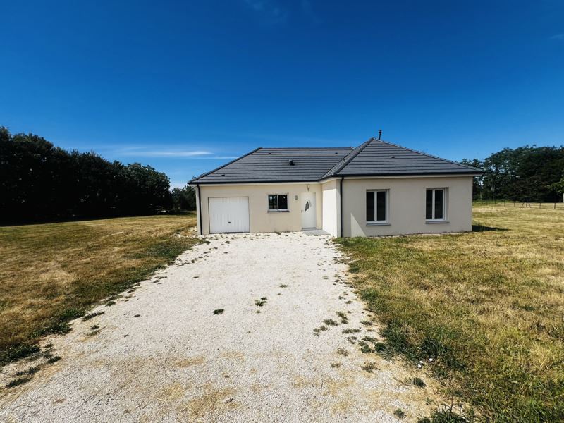 Vente Maison ST AIGNAN DES NOYERS - 5 pièces -91 m² - (18600)
