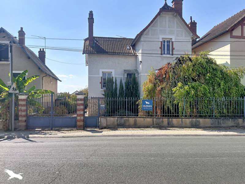 Vente Maison ST AMAND MONTROND - 5 pièces -136 m² - (18200)