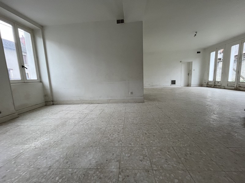 Vente Maison ST AMAND MONTROND - 5 pièces -121 m² - (18200)