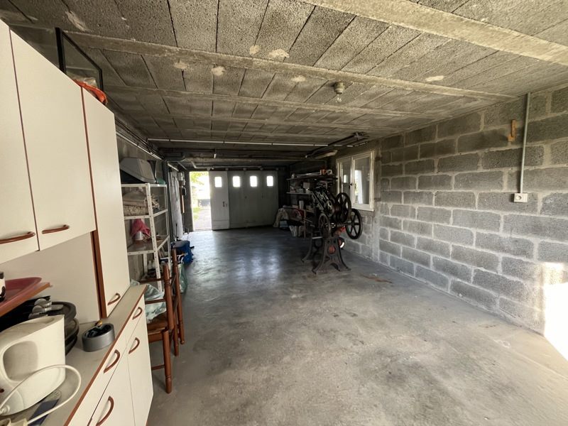 Vente Maison ST AMAND MONTROND - 7 pièces -214 m² - (18200)
