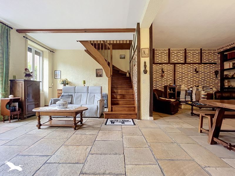 Vente Maison LA CELLE - 8 pièces -270 m² - (18200)