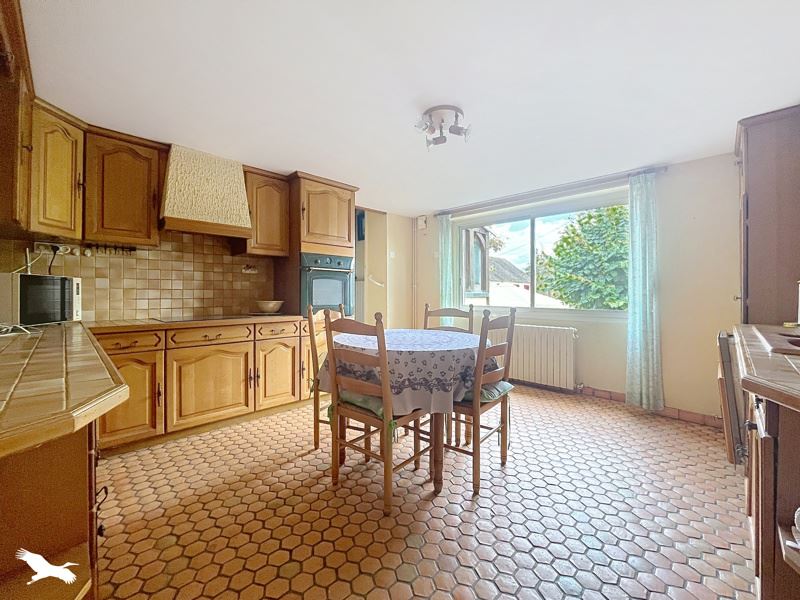 Vente Maison LA CELLE - 8 pièces -270 m² - (18200)