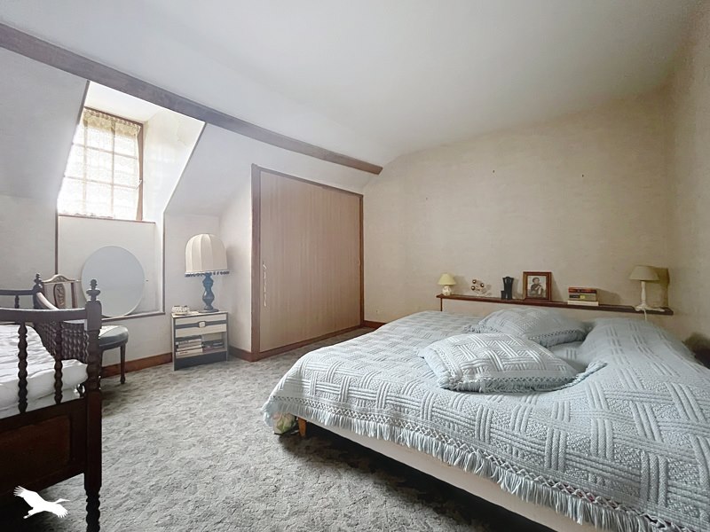 Vente Maison LA CELLE - 8 pièces -270 m² - (18200)