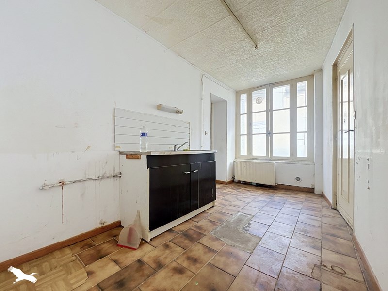 Vente Immeuble Saint-Amand-Montrond - -  139 m² - (18200)