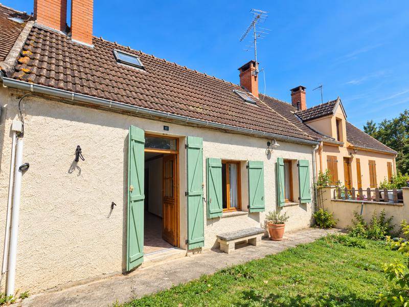 Vente Maison AINAY LE VIEIL 18200 4 pièces - 96 m²