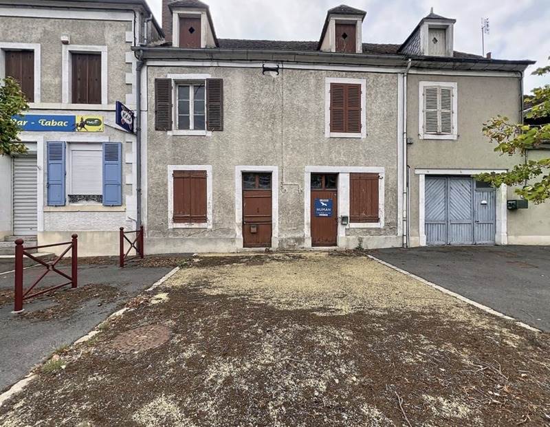 Vente Maison Saint-Amand-Montrond - 7 pièces -120 m² - (18200)