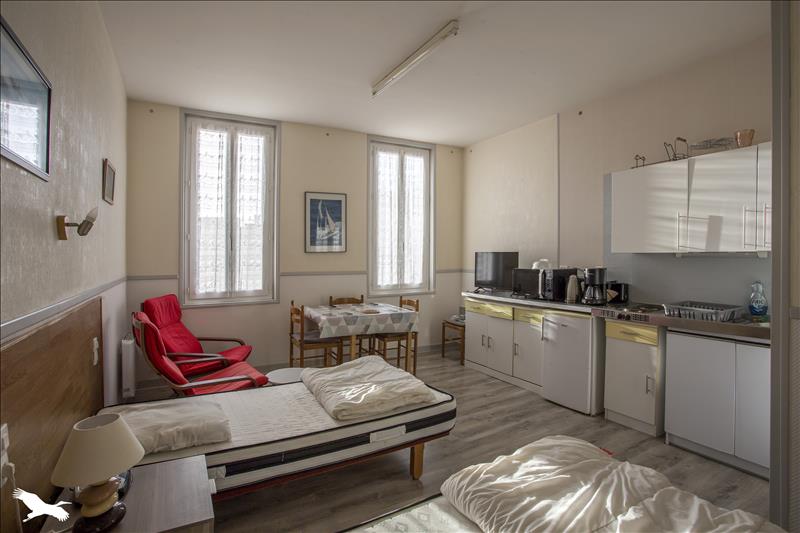 Vente Immeuble ROCHEFORT - -  180 m² - (17300)