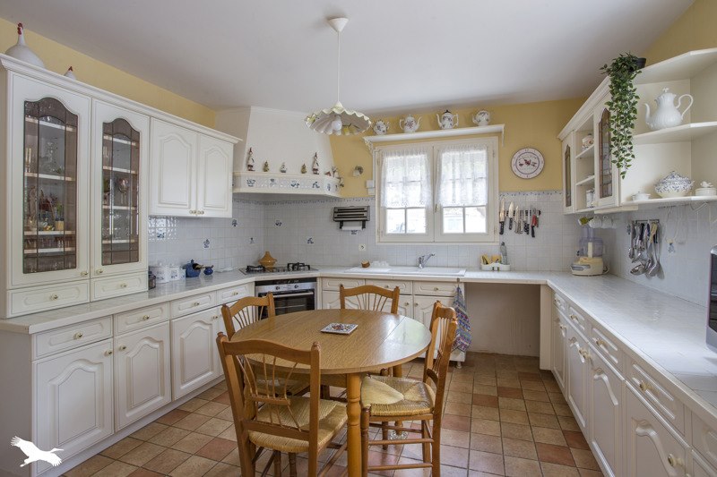 Vente Maison PORT DES BARQUES - 6 pièces -165 m² - (17730)