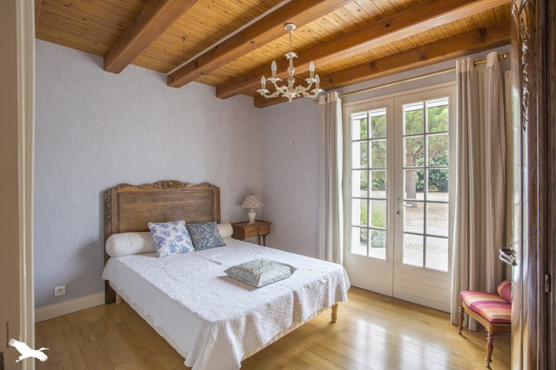 Vente Maison PORT DES BARQUES - 6 pièces -165 m² - (17730)