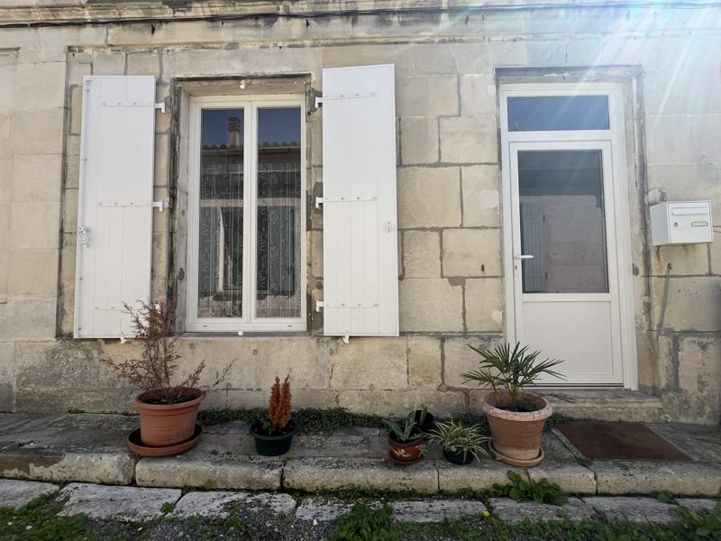 Vente Maison ROCHEFORT - 2 pièces -35 m² - (17300)