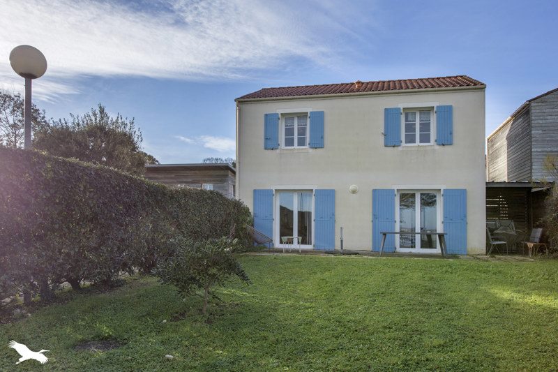 Vente Maison PORT DES BARQUES - 4 pièces -79 m² - (17730)