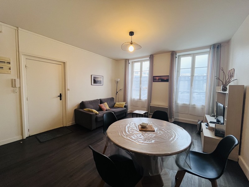 Vente Appartement ROCHEFORT - 2 pièces -48 m² - (17300)