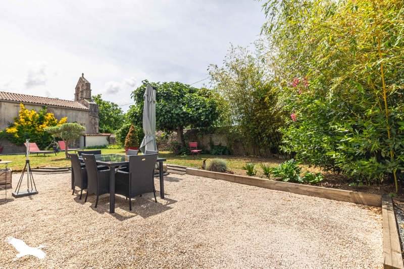 Vente Maison VERGEROUX - 8 pièces -195 m² - (17300)