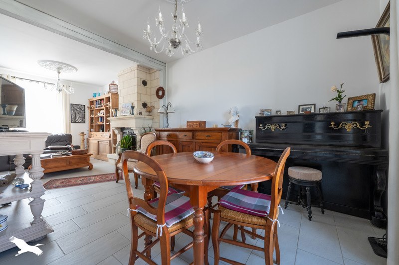 Vente Maison PORT DES BARQUES - 5 pièces -110 m² - (17730)