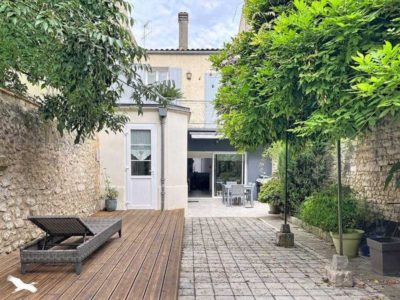 Vente Maison ROCHEFORT 17300 7 pièces - 200 m²