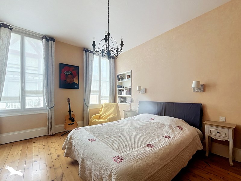 Vente Maison ROCHEFORT - 7 pièces -200 m² - (17300)