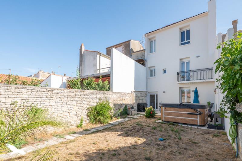 Vente Maison ROCHEFORT - 5 pièces -155 m² - (17300)