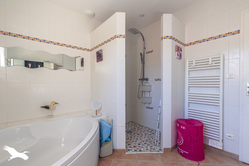 Vente Maison Échillais - 6 pièces -160 m² - (17620)