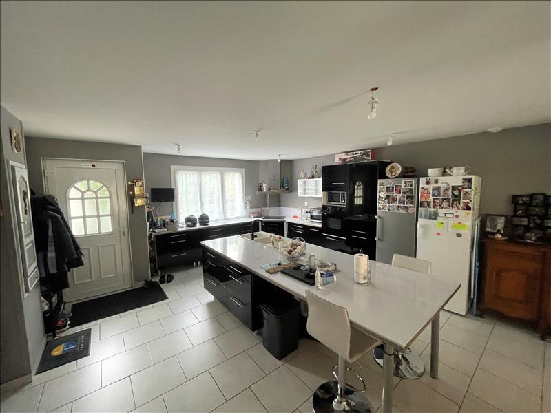 Vente Maison VILLEDIEU SUR INDRE - 5 pièces -135 m² - (36320)