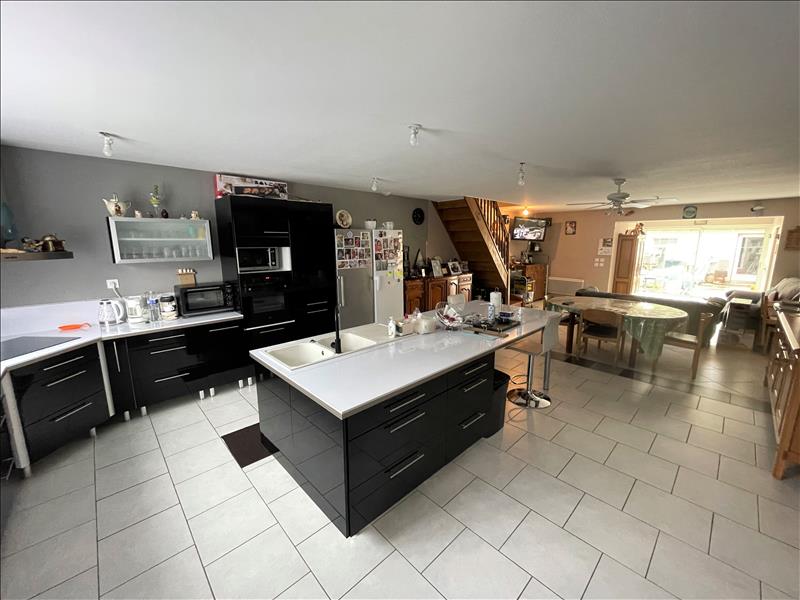 Vente Maison VILLEDIEU SUR INDRE - 5 pièces -135 m² - (36320)