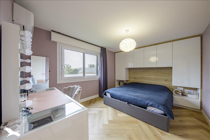 Vente Appartement CHATEAUROUX - 6 pièces -141 m² - (36000)