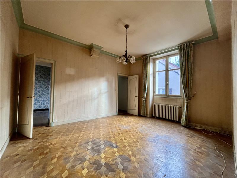 Vente Maison CHATEAUROUX - 6 pièces -172 m² - (36000)
