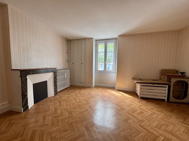 Vente Maison CHATEAUROUX - 5 pièces -128 m² - (36000)