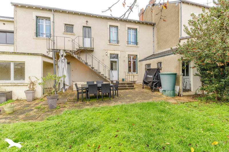 Vente Maison CHATEAUROUX - 5 pièces -138 m² - (36000)