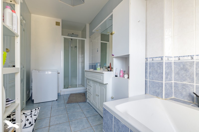 Vente Maison CHATEAUROUX - 5 pièces -165 m² - (36000)