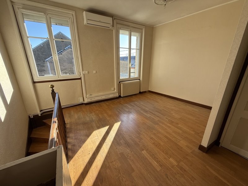 Vente Maison CHATEAUROUX - 4 pièces -106 m² - (36000)