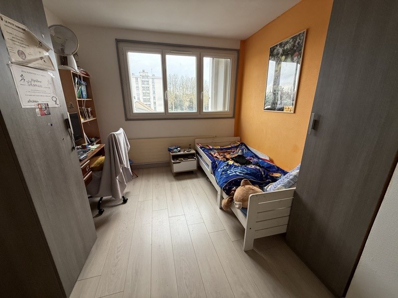 Vente Appartement CHATEAUROUX - 5 pièces -124 m² - (36000)