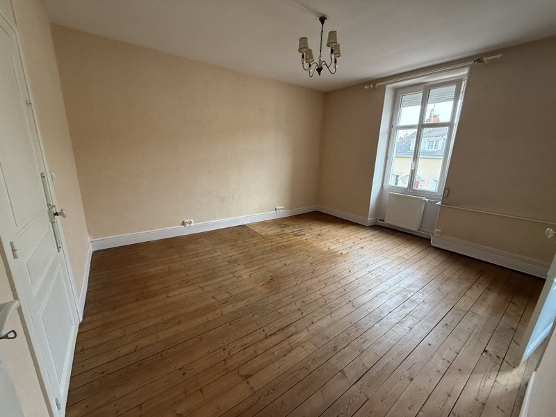 Vente Maison CHATEAUROUX - 4 pièces -139 m² - (36000)