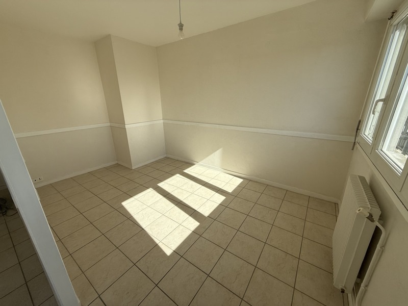 Vente Appartement CHATEAUROUX - 3 pièces -73,5 m² - (36000)