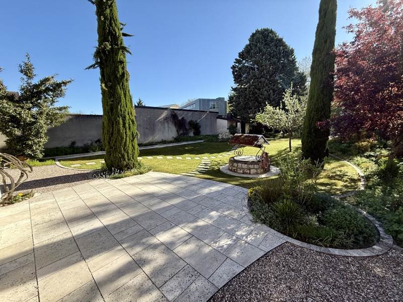 Vente Maison CHATEAUROUX - 6 pièces -183 m² - (36000)