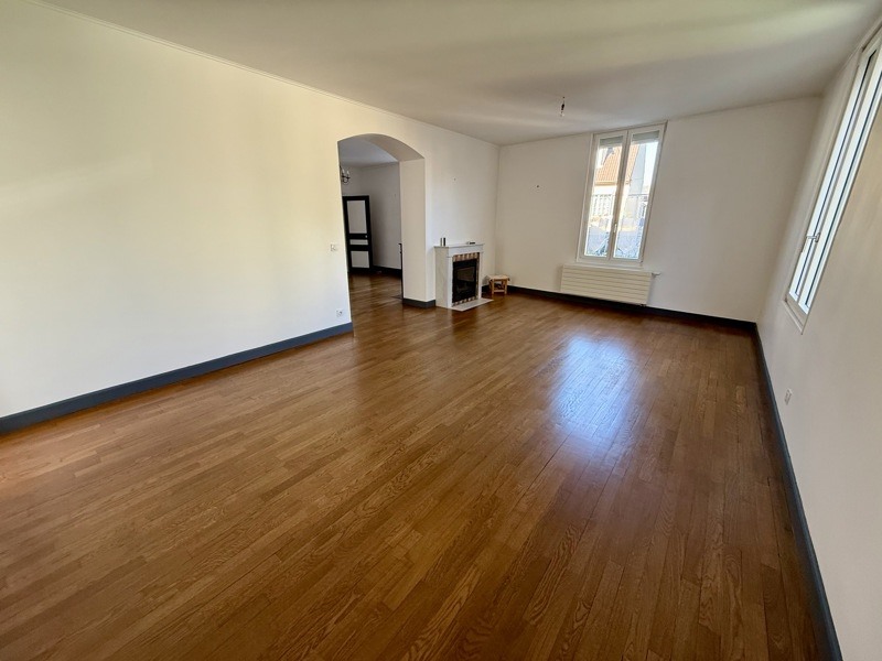 Vente Maison CHATEAUROUX - 6 pièces -183 m² - (36000)