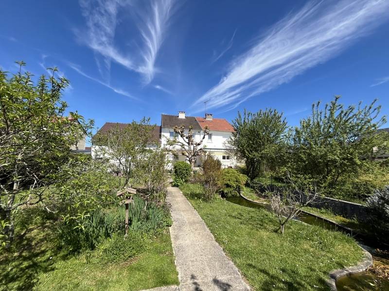 Vente Maison CHATEAUROUX - 5 pièces -168 m² - (36000)