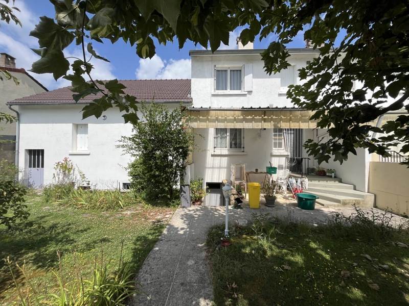 Vente Maison CHATEAUROUX - 5 pièces -168 m² - (36000)