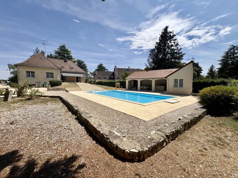 Vente Maison CHATEAUROUX - 6 pièces -206 m² - (36000)