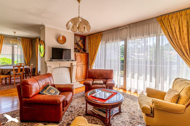 Vente Maison MERIGNAC - 7 pièces -184 m² - (33700)