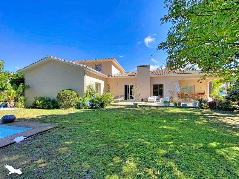 Vente Maison MERIGNAC 33700 7 pièces - 218 m²