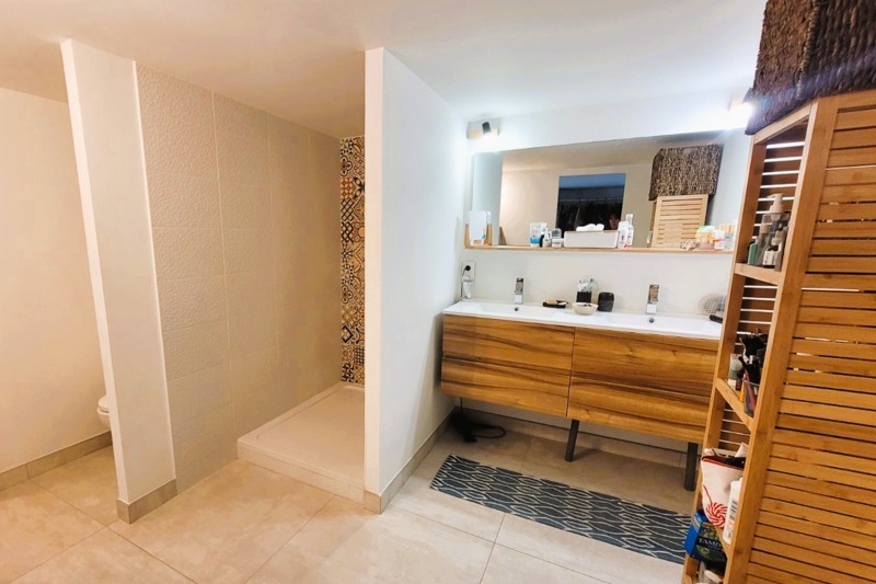 Vente Maison MAUGUIO - 6 pièces -178 m² - (34130)