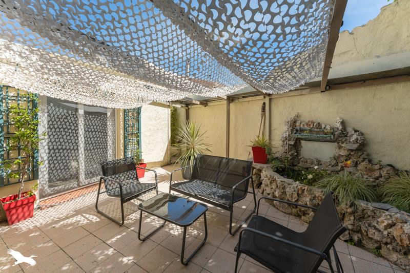 Vente Maison MAUGUIO - 7 pièces -170 m² - (34130)