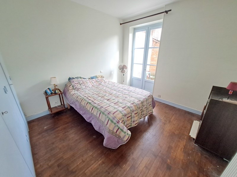 Vente Immeuble ST YRIEIX LA PERCHE - -  203 m² - (87500)