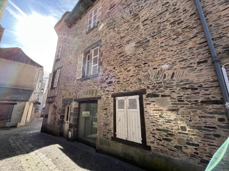 Vente Immeuble ST YRIEIX LA PERCHE - -  230 m² - (87500)