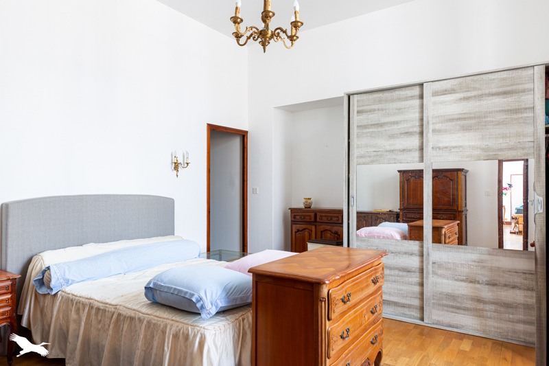 Vente Appartement ST YRIEIX LA PERCHE - 5 pièces -120 m² - (87500)