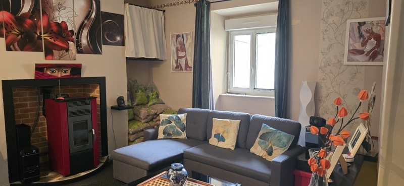 Vente Maison ST YRIEIX LA PERCHE - 2 pièces -68 m² - (87500)
