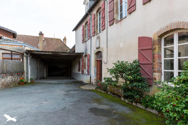 Vente Immeuble COUSSAC BONNEVAL - -  397 m² - (87500)