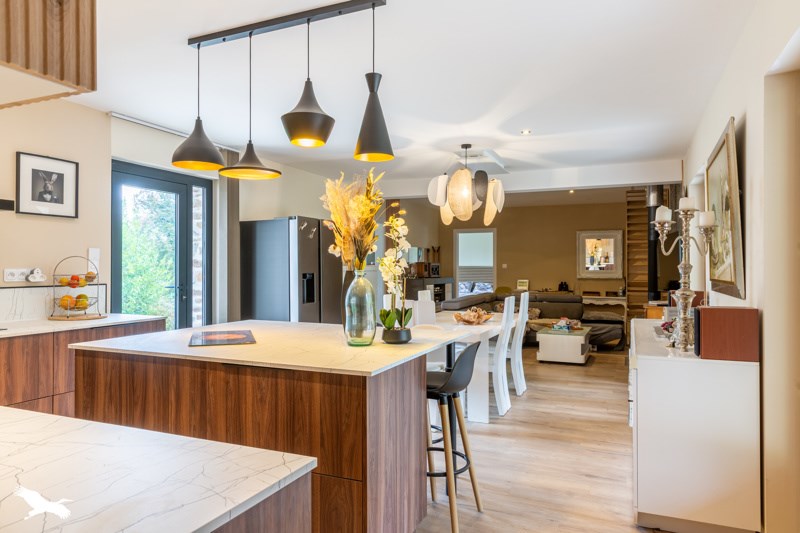 Vente Maison ST YRIEIX LA PERCHE - 7 pièces -162 m² - (87500)
