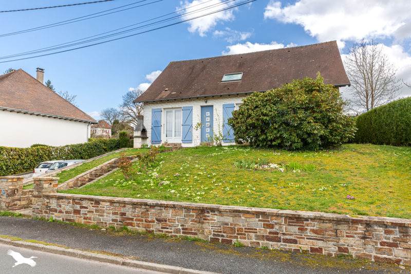Vente Maison ST YRIEIX LA PERCHE - 8 pièces -143 m² - (87500)