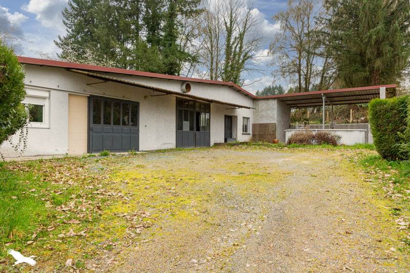 Vente Maison ST YRIEIX LA PERCHE - 8 pièces -195 m² - (87500)